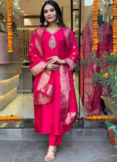 Exclusive Looking Pink Colour Salwar Suit